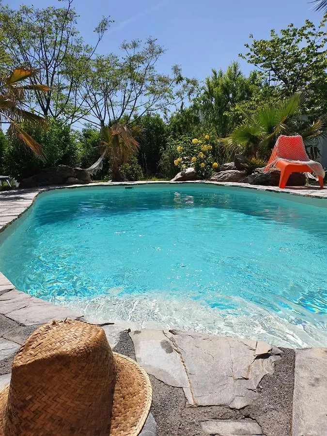La Placeta Guesthouse Pórtugos 게스트하우스
